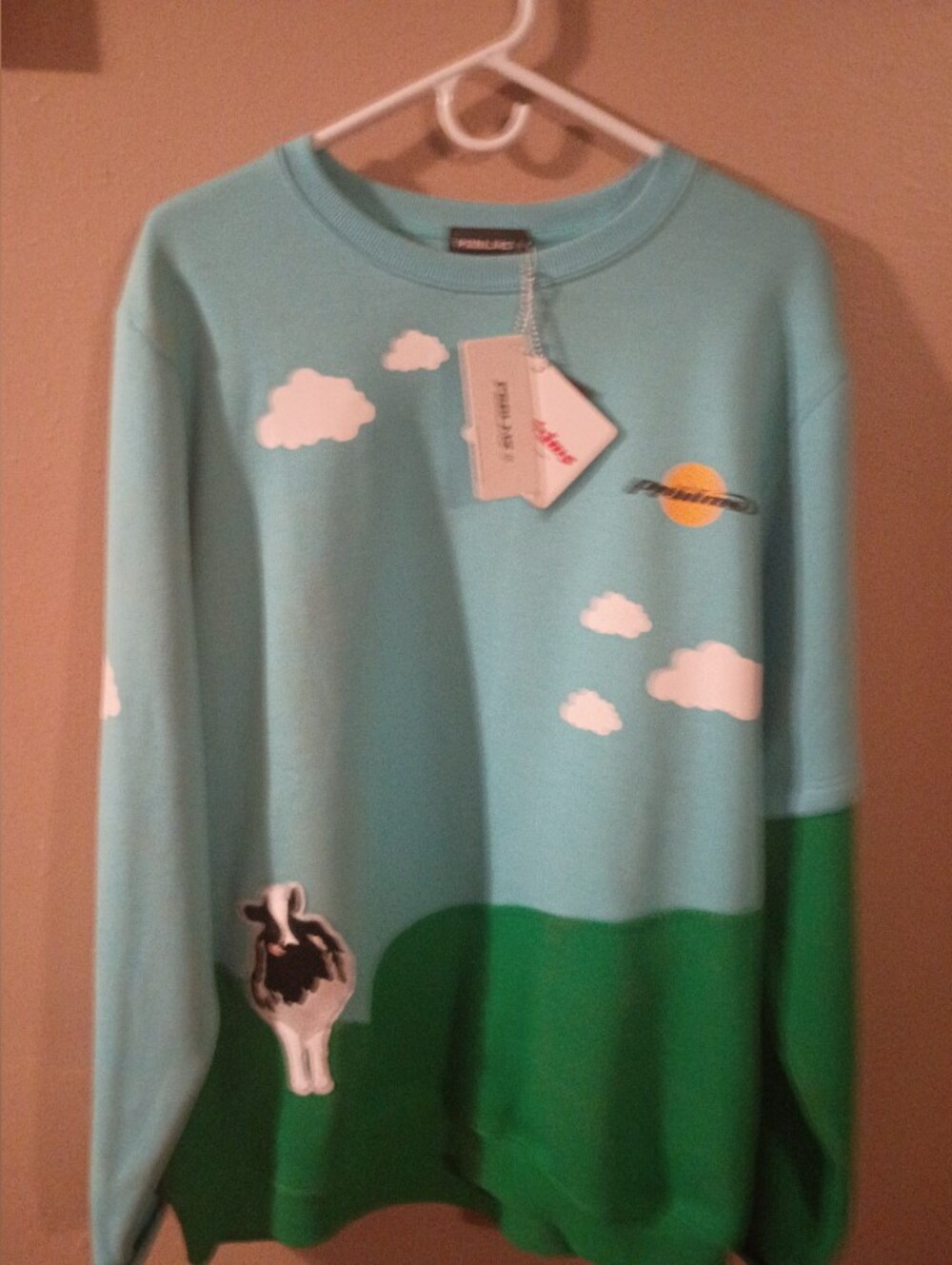Nike Light Blue and Green Crewneck Sweater with Cloud & Cow Graphic - Picture 5 of 5